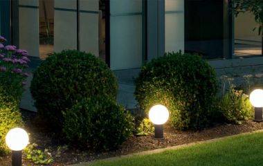 Как выбрать и установить систему наружного освещения для частного дома или дачи